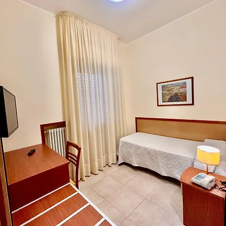 Il Nocchiero 3* סוברטו מרינה